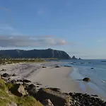 6 Person In Gullesfjord Flesnes